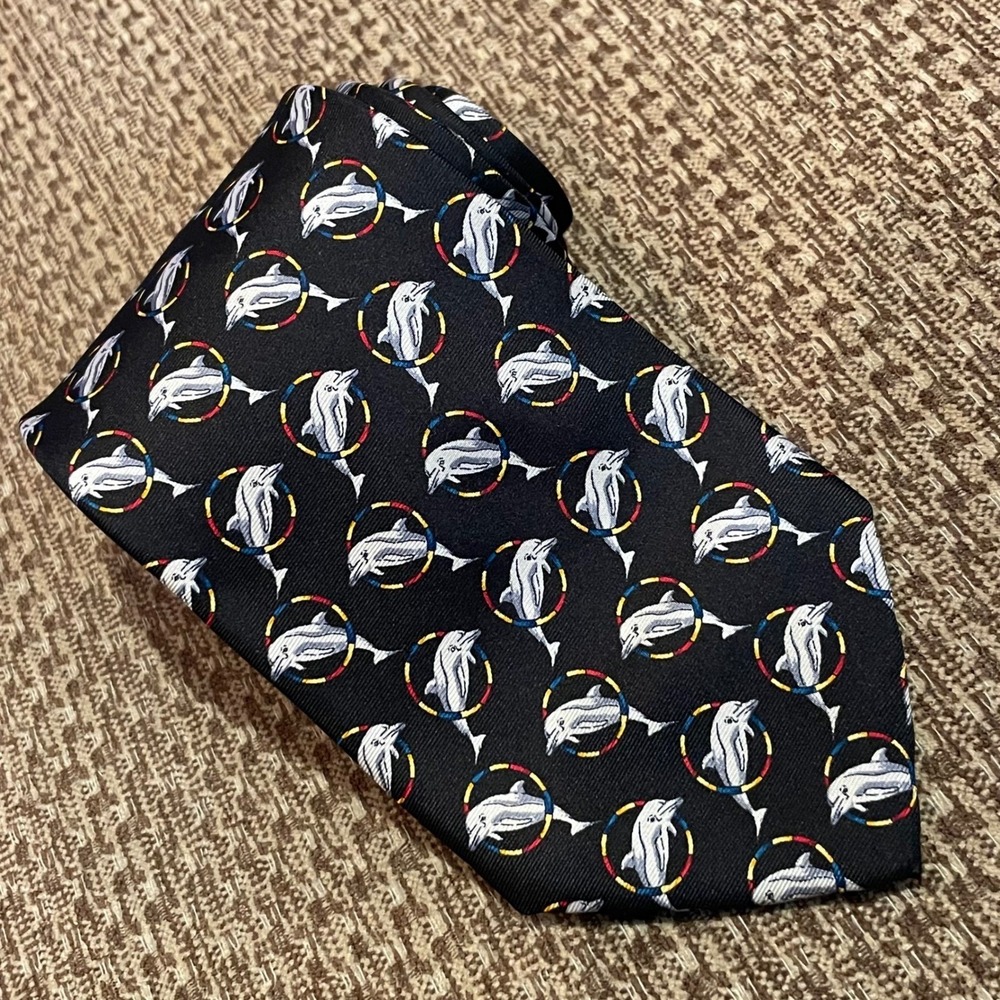 Brooks Brothers‎ All Silk Dolphin Print Men's Necktie Preppy Heritage Novelty